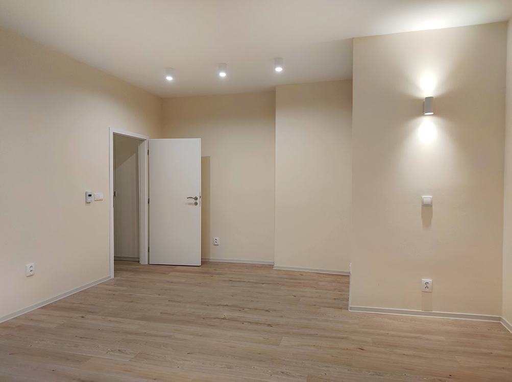 bright room after renovation ready for rent